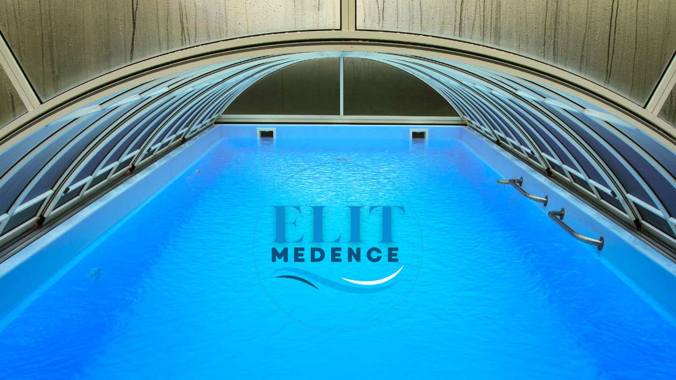 Medencefedés: Energiatakarékosság és tisztaság egyszerűen
