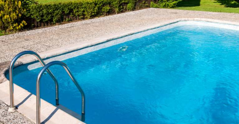 Miért van szükség gépészetre egy medencénél?